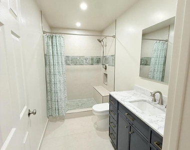 397 Nueve Court - Photo Thumbnail 14