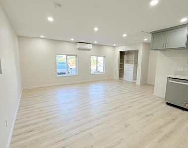 397 Nueve Court - Photo Thumbnail 10