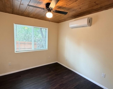 25187 Cedar Street - Photo Thumbnail 7