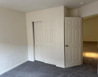 52310 Avenida Madero - Photo Thumbnail 13
