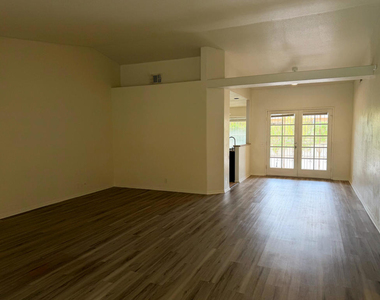 52310 Avenida Madero - Photo Thumbnail 5