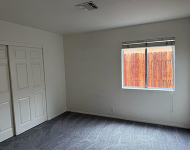 52310 Avenida Madero - Photo Thumbnail 12