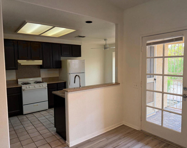 52310 Avenida Madero - Photo Thumbnail 8