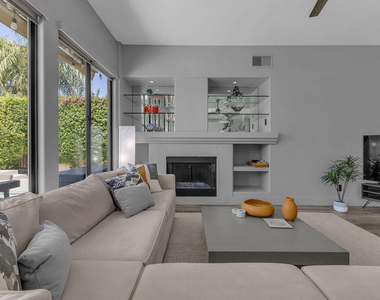 93 Kavenish Drive - Photo Thumbnail 15