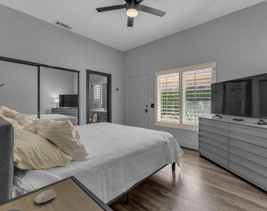 93 Kavenish Drive - Photo Thumbnail 31