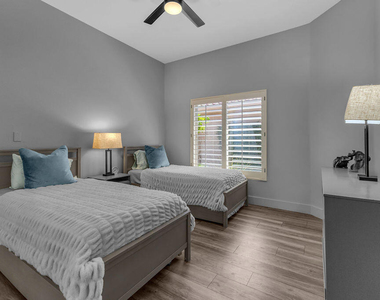 93 Kavenish Drive - Photo Thumbnail 37