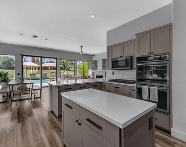 93 Kavenish Drive - Photo Thumbnail 2