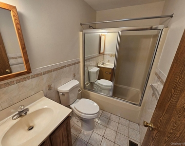 49 Beechwood Avenue - Photo Thumbnail 11