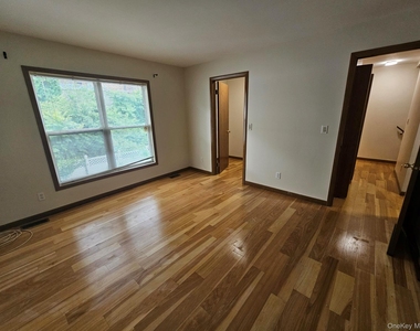 49 Beechwood Avenue - Photo Thumbnail 10