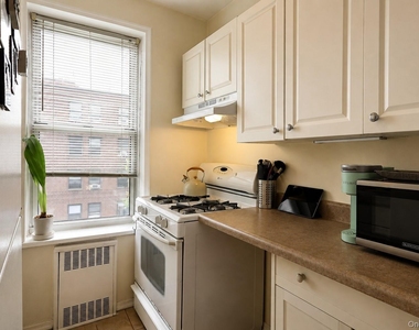 99-15 66 Avenue - Photo Thumbnail 15