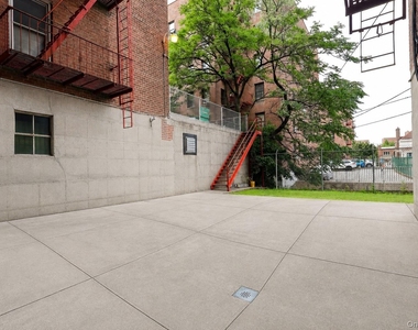 99-15 66 Avenue - Photo Thumbnail 21