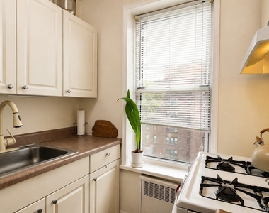99-15 66 Avenue - Photo Thumbnail 16