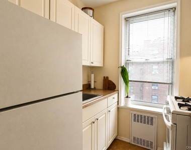 99-15 66 Avenue - Photo Thumbnail 14