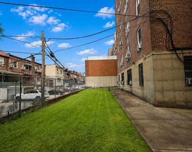 99-15 66 Avenue - Photo Thumbnail 22