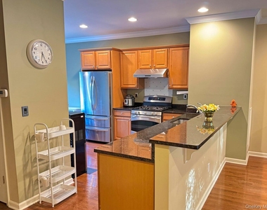54 Fairways Drive - Photo Thumbnail 3