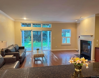 54 Fairways Drive - Photo Thumbnail 8