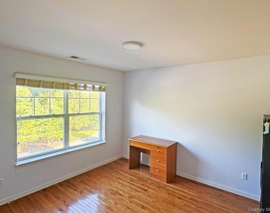 54 Fairways Drive - Photo Thumbnail 20