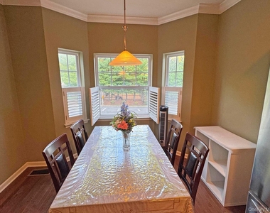 54 Fairways Drive - Photo Thumbnail 11
