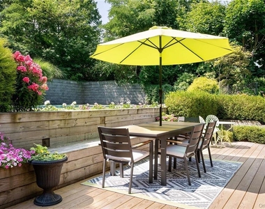 102 Fanning Avenue - Photo Thumbnail 1