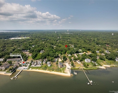 102 Fanning Avenue - Photo Thumbnail 5
