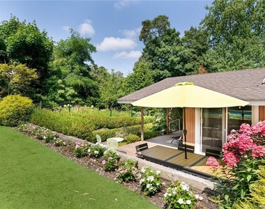 102 Fanning Avenue - Photo Thumbnail 16