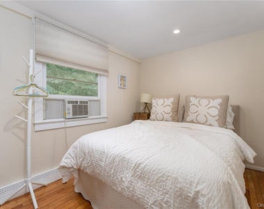 102 Fanning Avenue - Photo Thumbnail 14