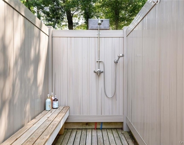 102 Fanning Avenue - Photo Thumbnail 17