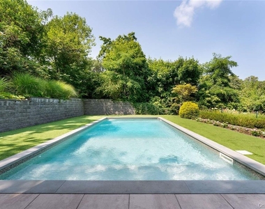 102 Fanning Avenue - Photo Thumbnail 18