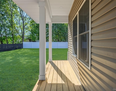 557 Canal Road - Photo Thumbnail 2