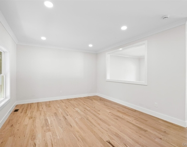 557 Canal Road - Photo Thumbnail 8