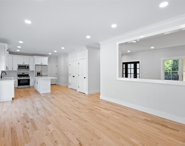 557 Canal Road - Photo Thumbnail 12