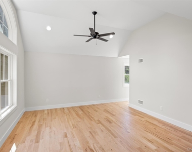 557 Canal Road - Photo Thumbnail 22