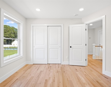 557 Canal Road - Photo Thumbnail 28