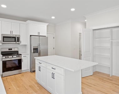 557 Canal Road - Photo Thumbnail 18