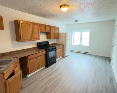 3132 6th Avenue - Photo Thumbnail 3