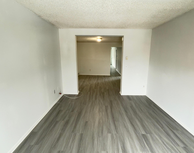 3132 6th Avenue - Photo Thumbnail 4