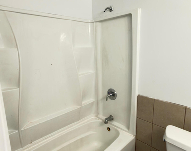 3132 6th Avenue - Photo Thumbnail 11