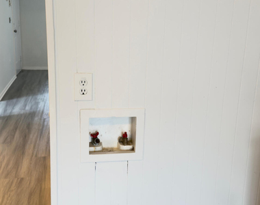 3132 6th Avenue - Photo Thumbnail 10