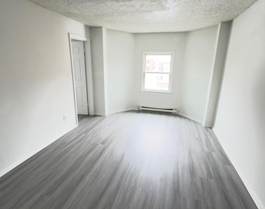 3132 6th Avenue - Photo Thumbnail 1