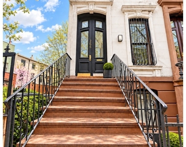265 St James Place - Photo Thumbnail 13