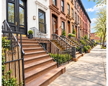 265 St James Place - Photo Thumbnail 12