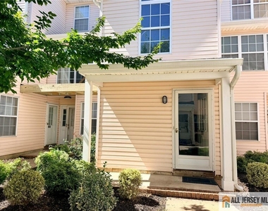 412 Plymouth Road - Photo Thumbnail 1
