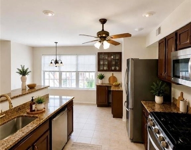 412 Plymouth Road - Photo Thumbnail 8