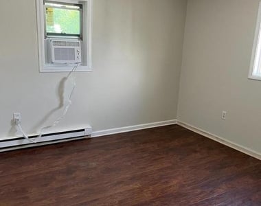 1016 Franklin Street - Photo Thumbnail 12