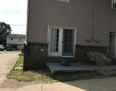 1016 Franklin Street - Photo Thumbnail 21