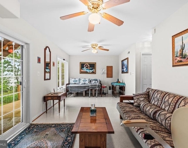 1753 N Independence Drive - Photo Thumbnail 24