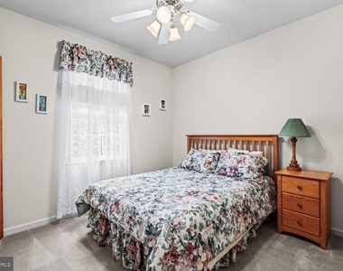 1753 N Independence Drive - Photo Thumbnail 18