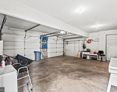 1753 N Independence Drive - Photo Thumbnail 28