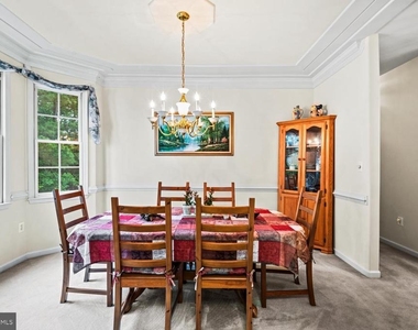 1753 N Independence Drive - Photo Thumbnail 11