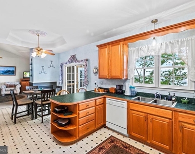 1753 N Independence Drive - Photo Thumbnail 10